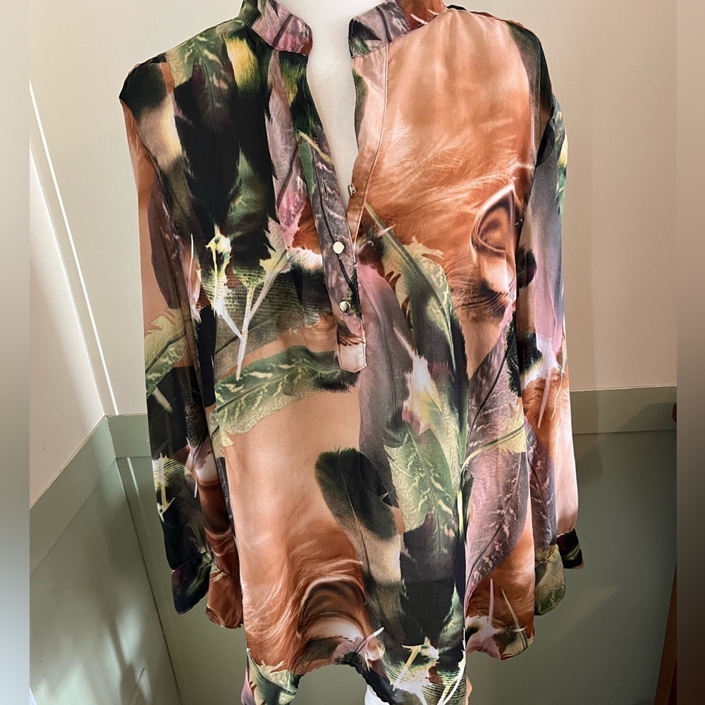 Tropical print silk feel long sleeve tunic